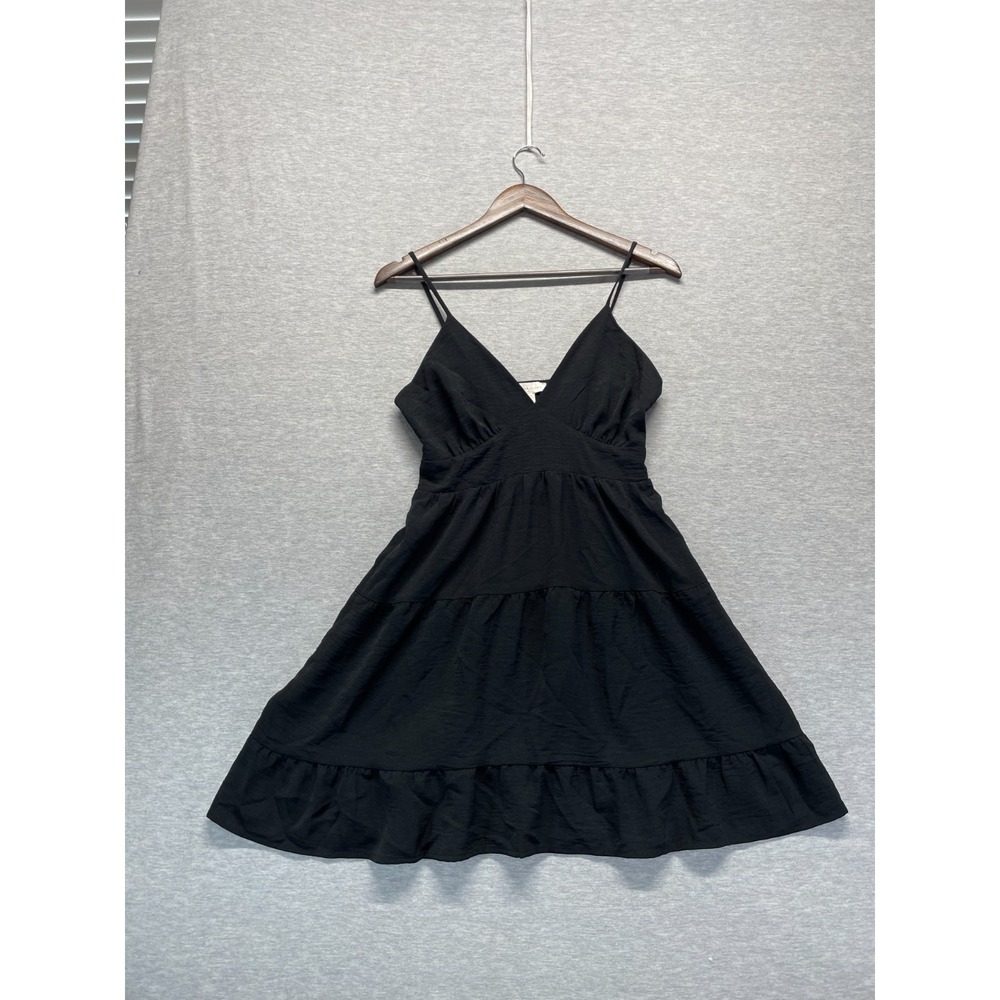 Monteau Los Angeles Tiered Sundress Womens Medium Black Smocked Back Ruffle Hem
